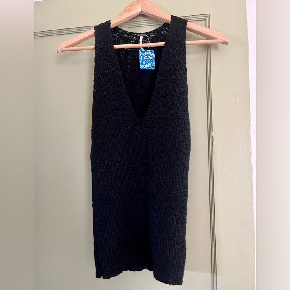 Free People small Georgia Cami, black